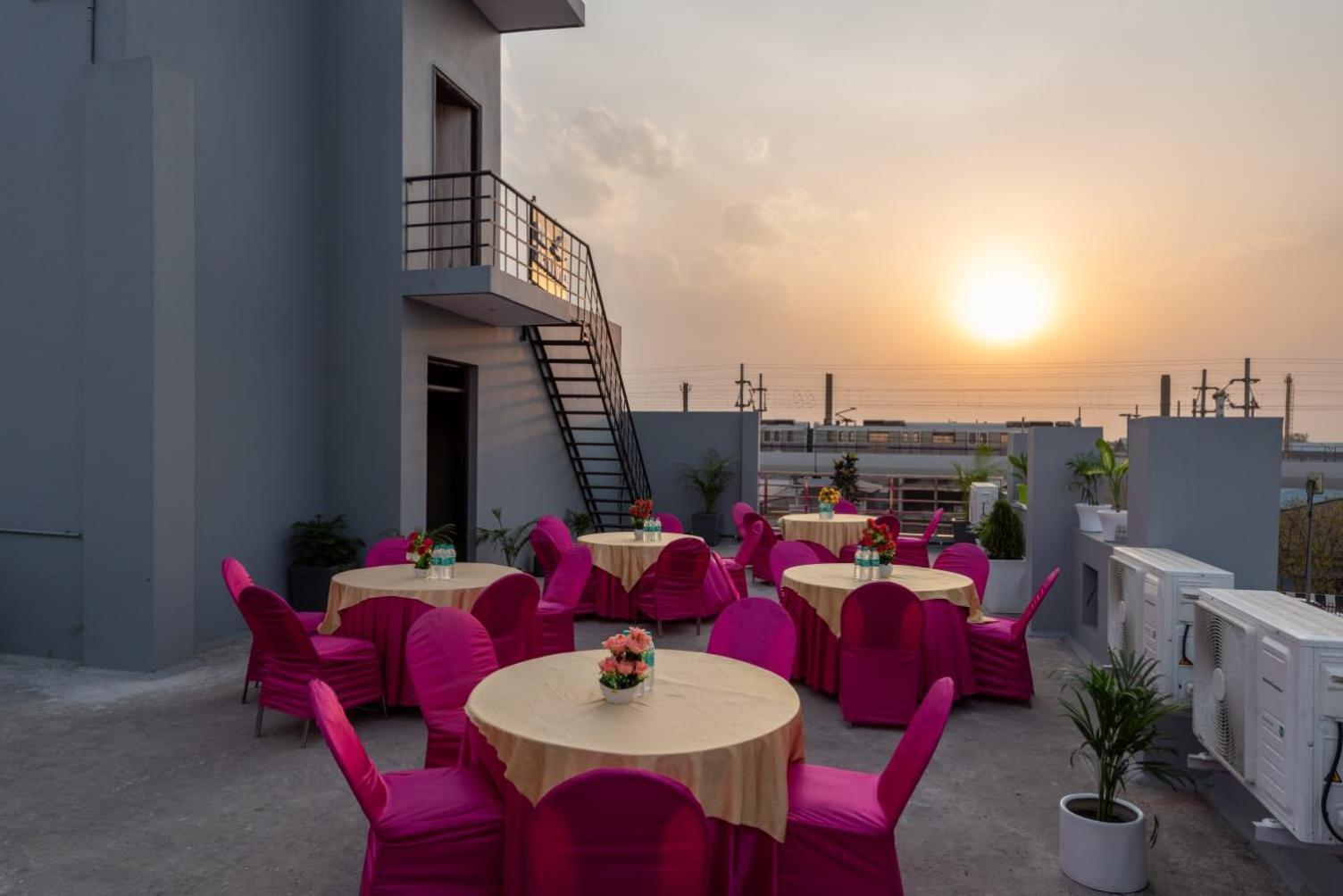 The Setu Hotel & Resorts Faridabad Esterno foto